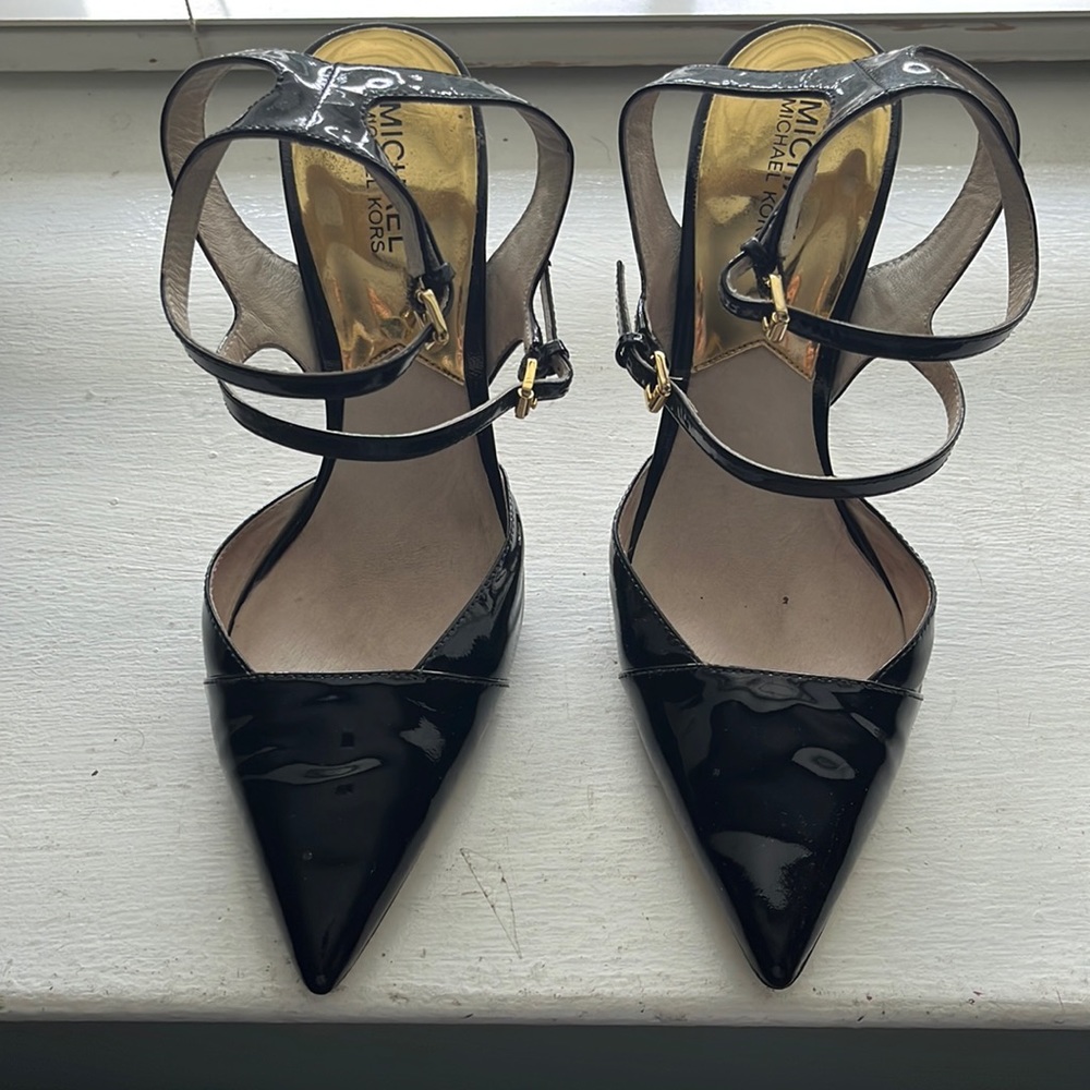 Michael Kors patent leather scrappy heels 8.5